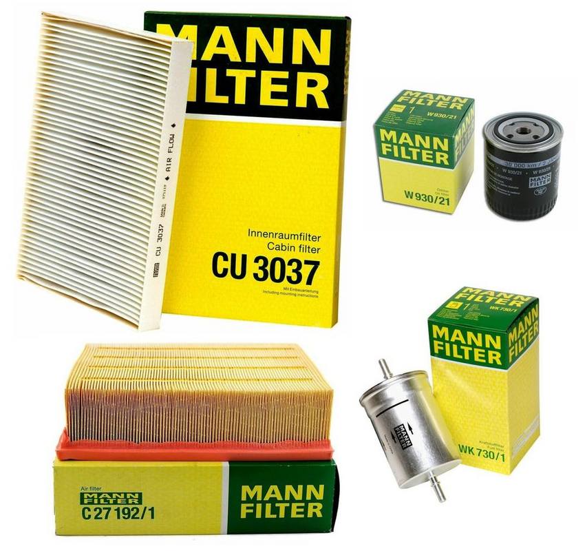 Audi Filter Service Kit 8E0819439 - MANN-FILTER 1647903KIT